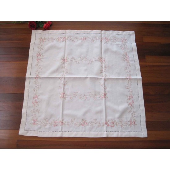 Beautiful Pink Rose Soft Green Leaves Embroidery Hemstitch Thick Table Cloth