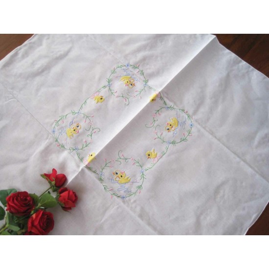 Clearance 50% OFF Country Yellow Duck Embroidery Cotton White Table Cloth